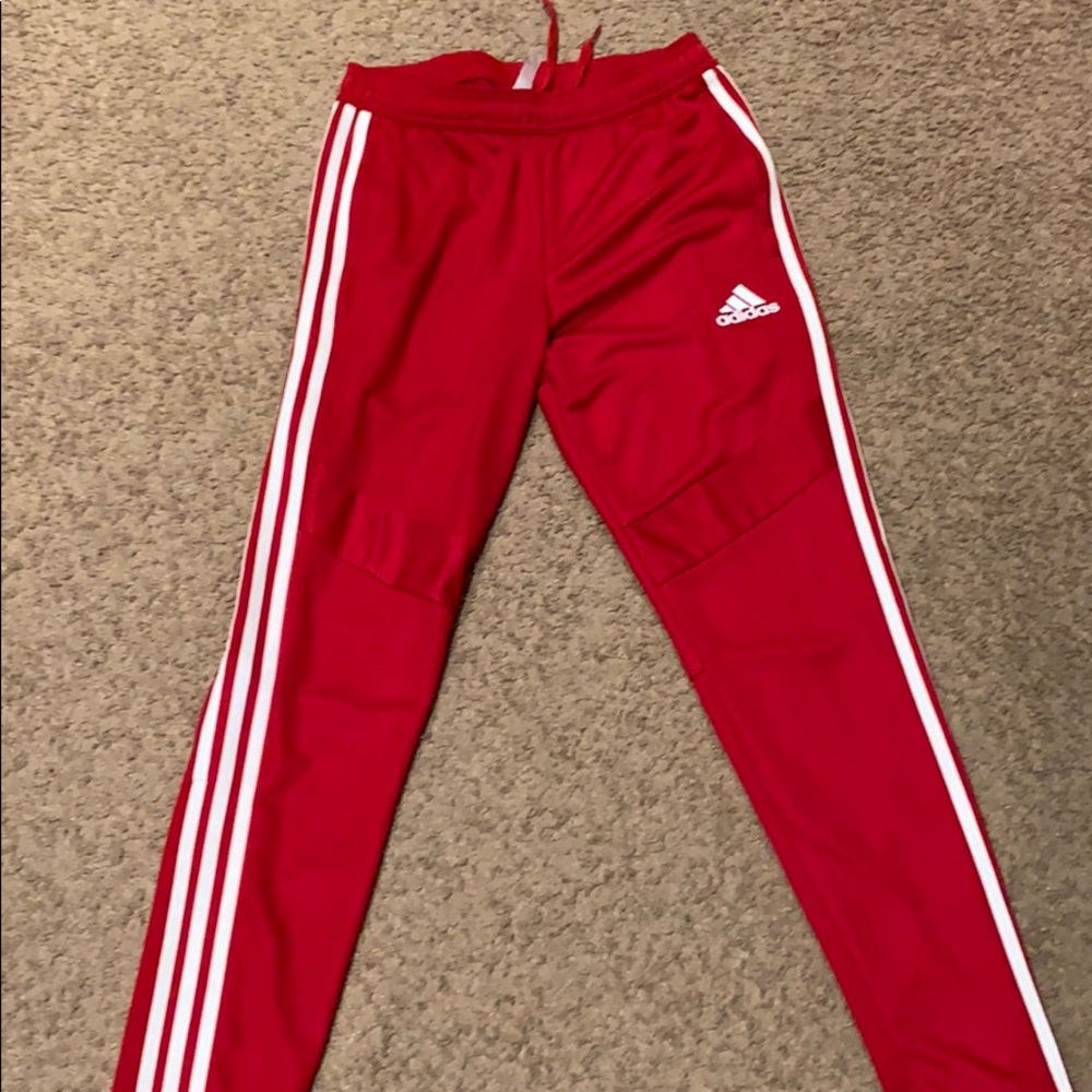 Athletic pants